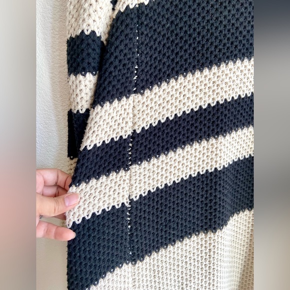 Chaser Long cream and black striped duster open front cardigan - Picture 11 of 13